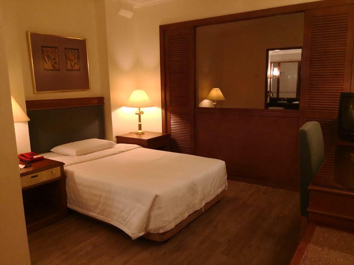 ดิ เอ็กเซกคิวทีฟ โฮเต็ล Hotel ลาฮัดดาตู ภายนอก รูปภาพ