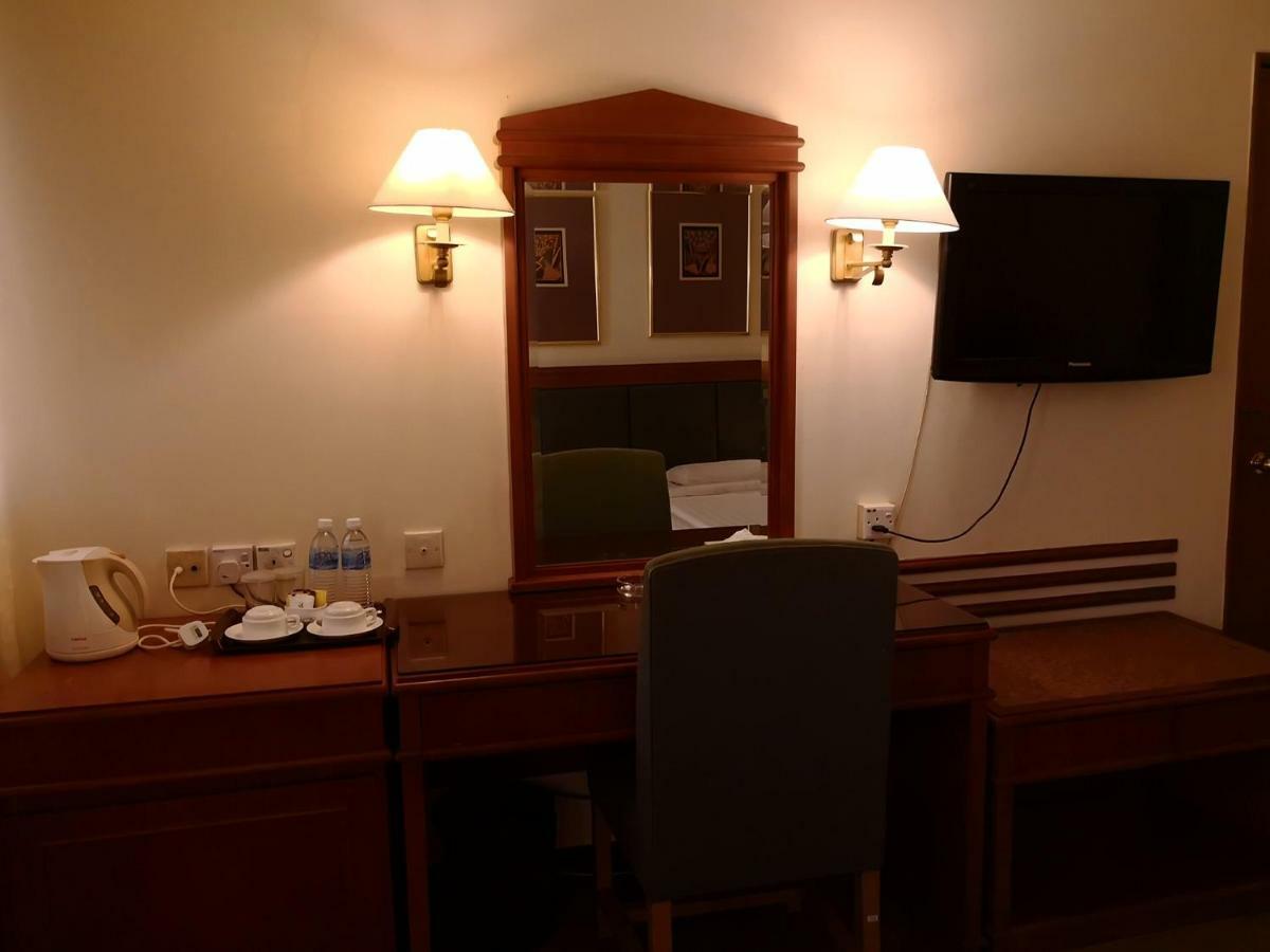 ดิ เอ็กเซกคิวทีฟ โฮเต็ล Hotel ลาฮัดดาตู ภายนอก รูปภาพ