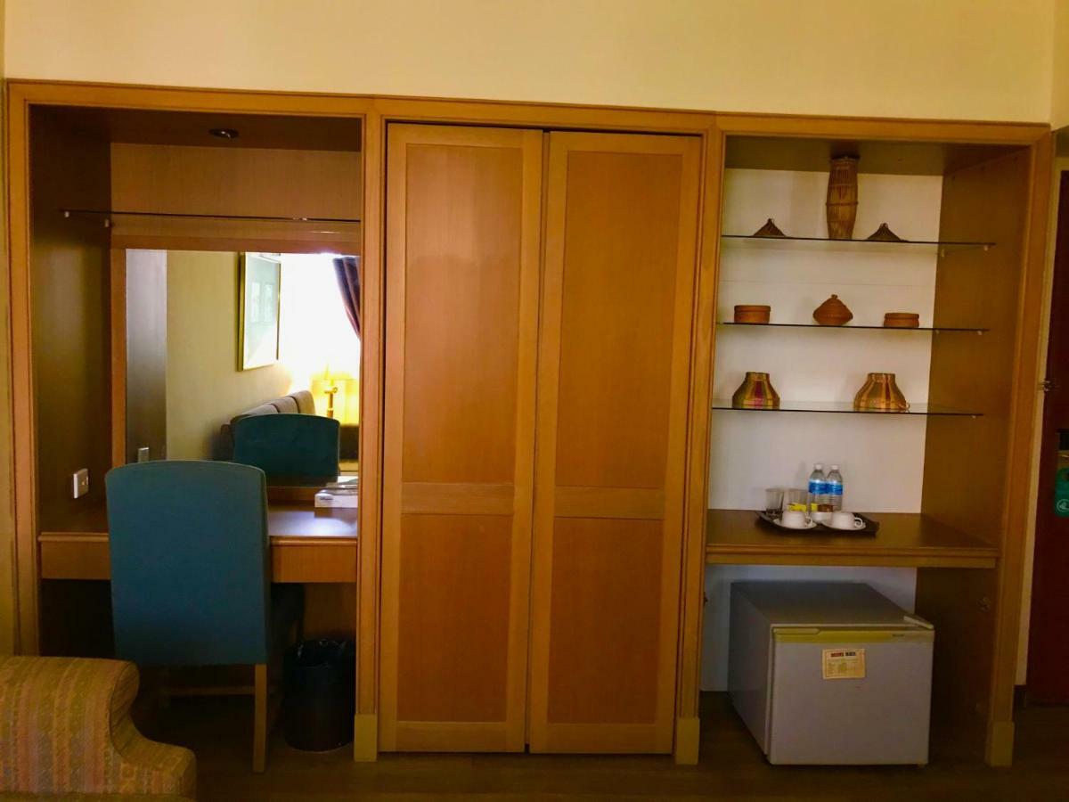 ดิ เอ็กเซกคิวทีฟ โฮเต็ล Hotel ลาฮัดดาตู ภายนอก รูปภาพ